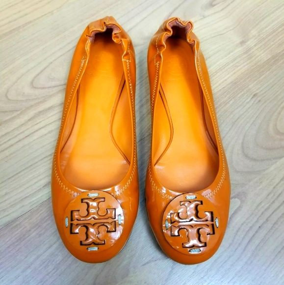 tory burch reva patent leather flats
